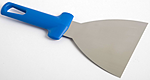 Скребок GIMETAL AC-STP32 треугольный, пластиковая ручка