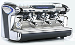 <b>Кофемашина</b> FAEMA EMBLEMA AUTO STEAM A/3