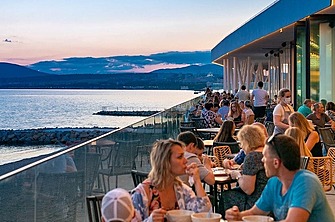 Гастрономическая набережная «Приморье»